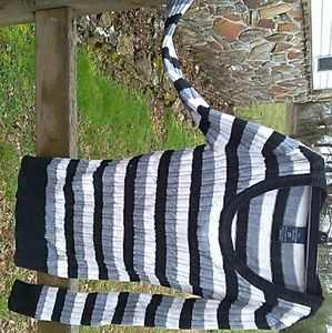 Light weight sweater